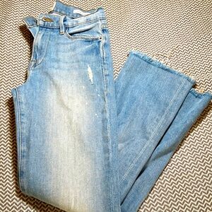 Woman’s Frame Denim Jeans!